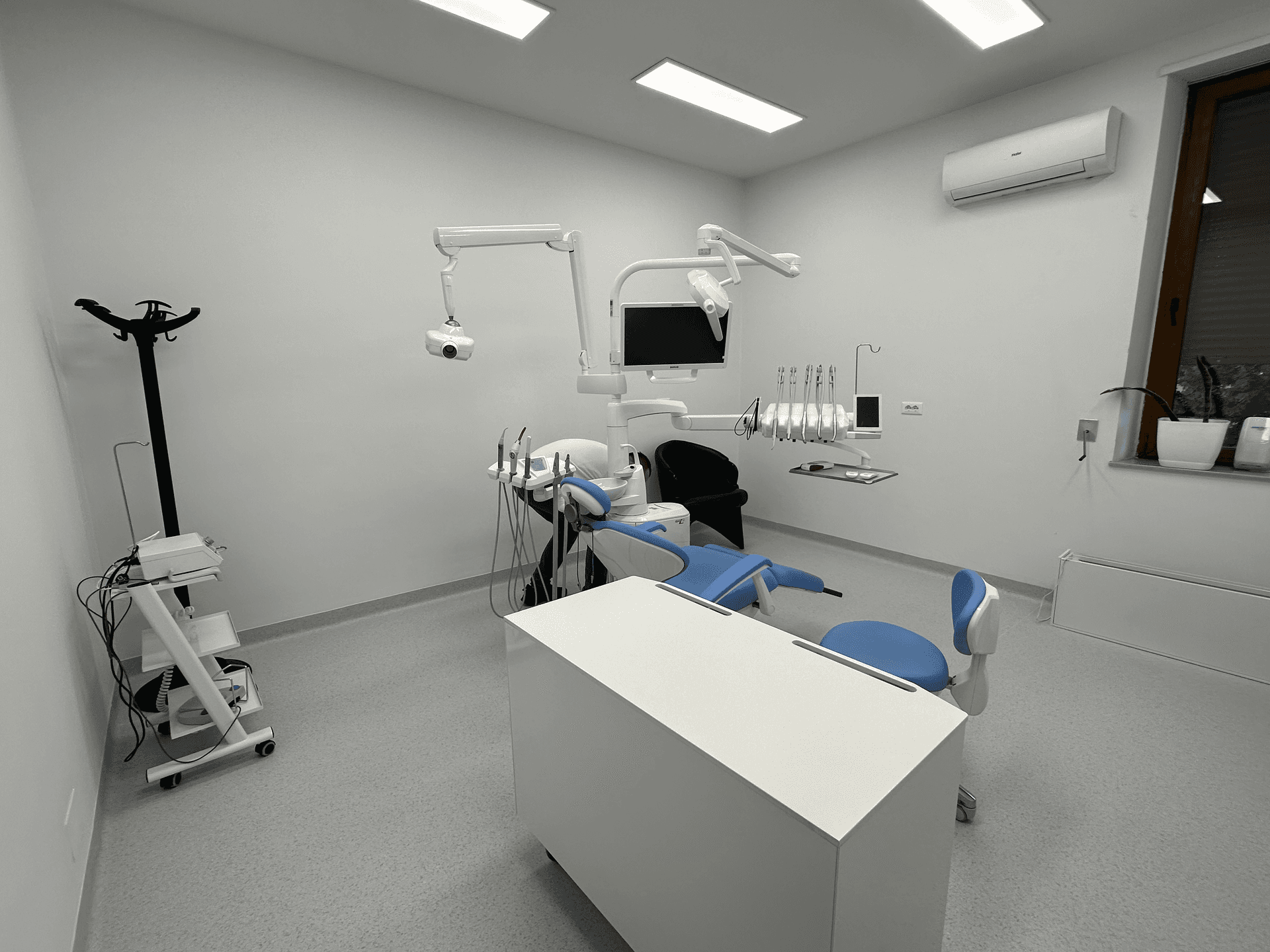 Drywall consultation for dental clinics