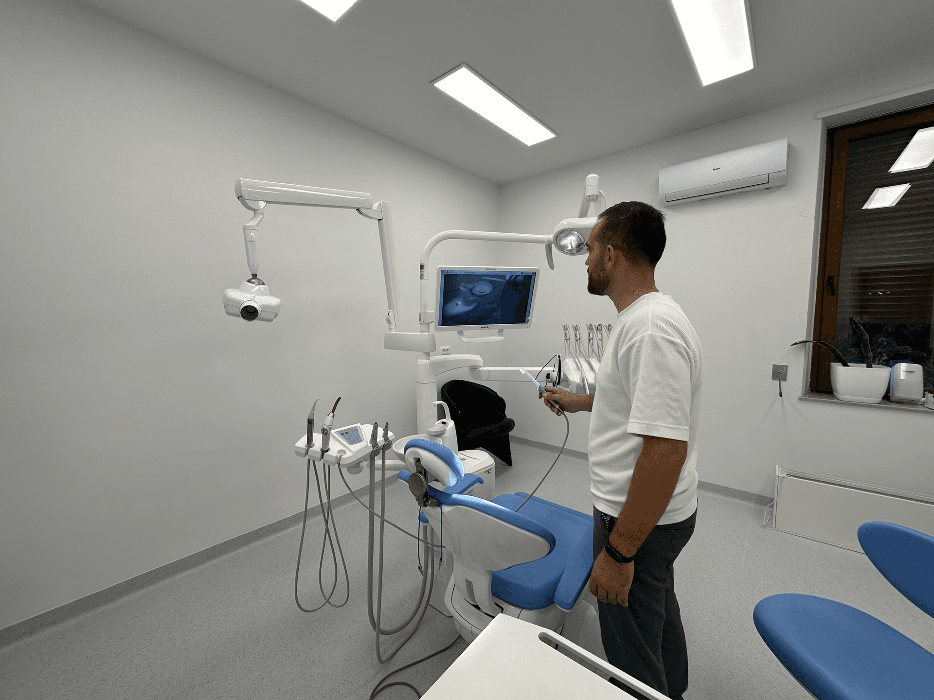 Dental laboratory equipment installation