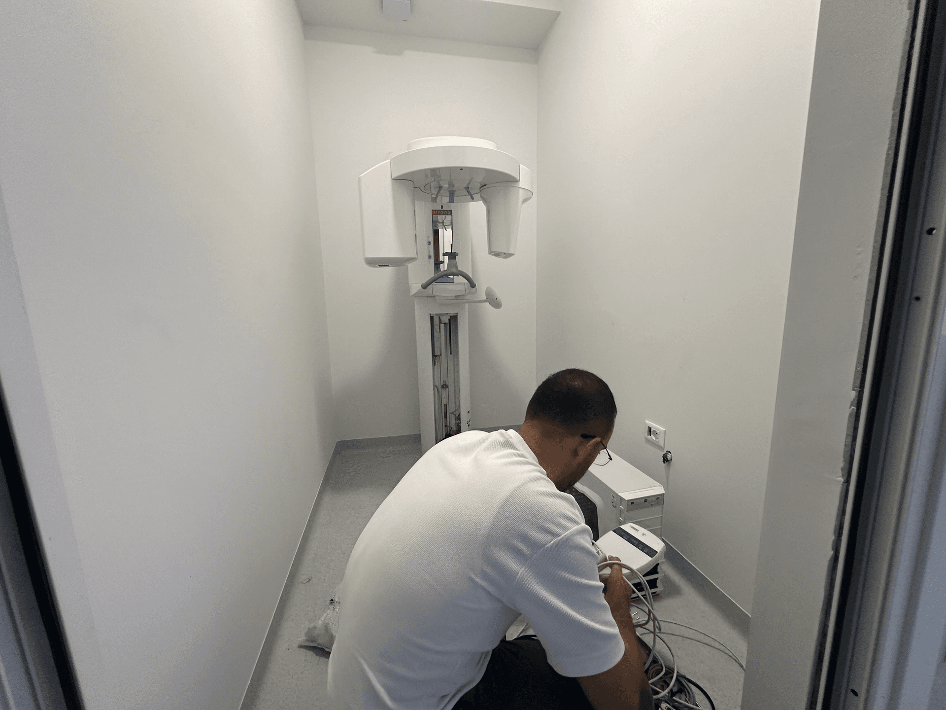 Professional autoclave servicing and validation