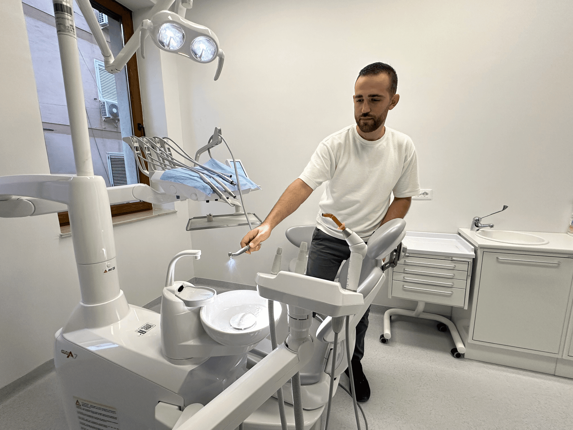 Professional dental unit repair services