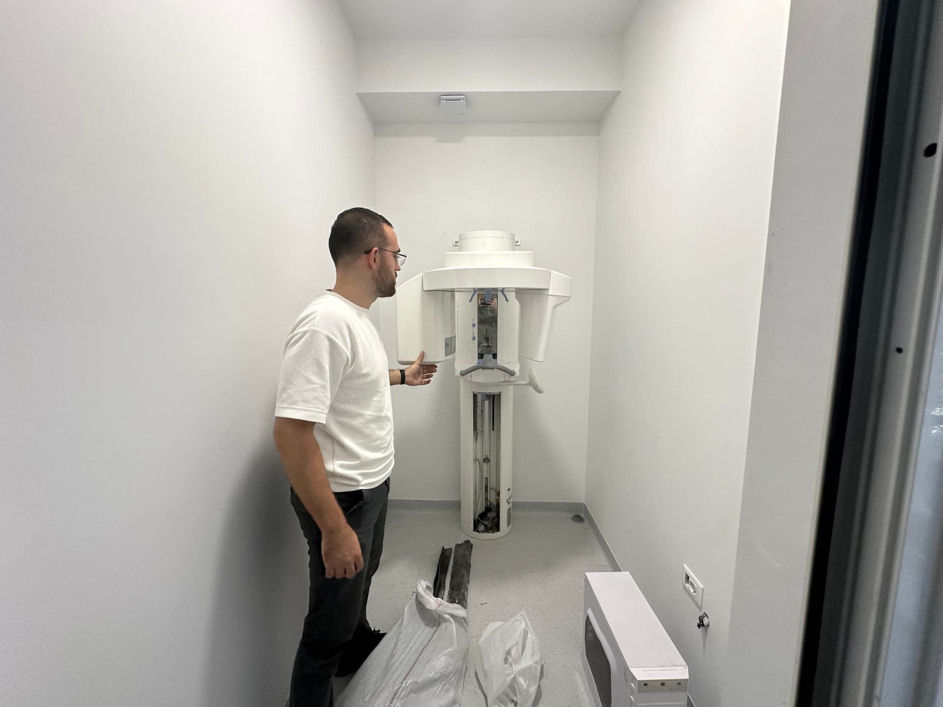 Klinike Dentare 2K — featured project